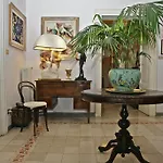 Cagliari House Couette-café