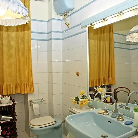 Cagliari House Bed & Breakfast *