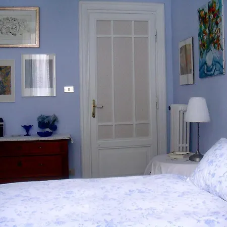 Cagliari House לינה וארוחת בוקר *
